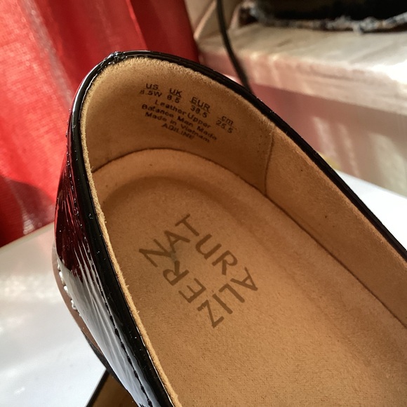 Naturalizer Black Patent Loafers - Picture 4 of 7